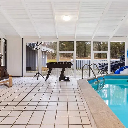9 Person In Vakantiehuis Jerup
