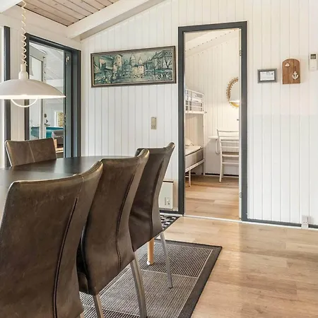 9 Person In Vakantiehuis Jerup